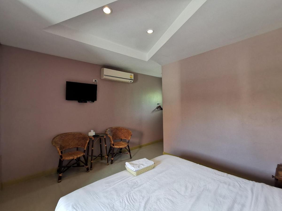 Smile Resort Sriracha Si Racha Buitenkant foto