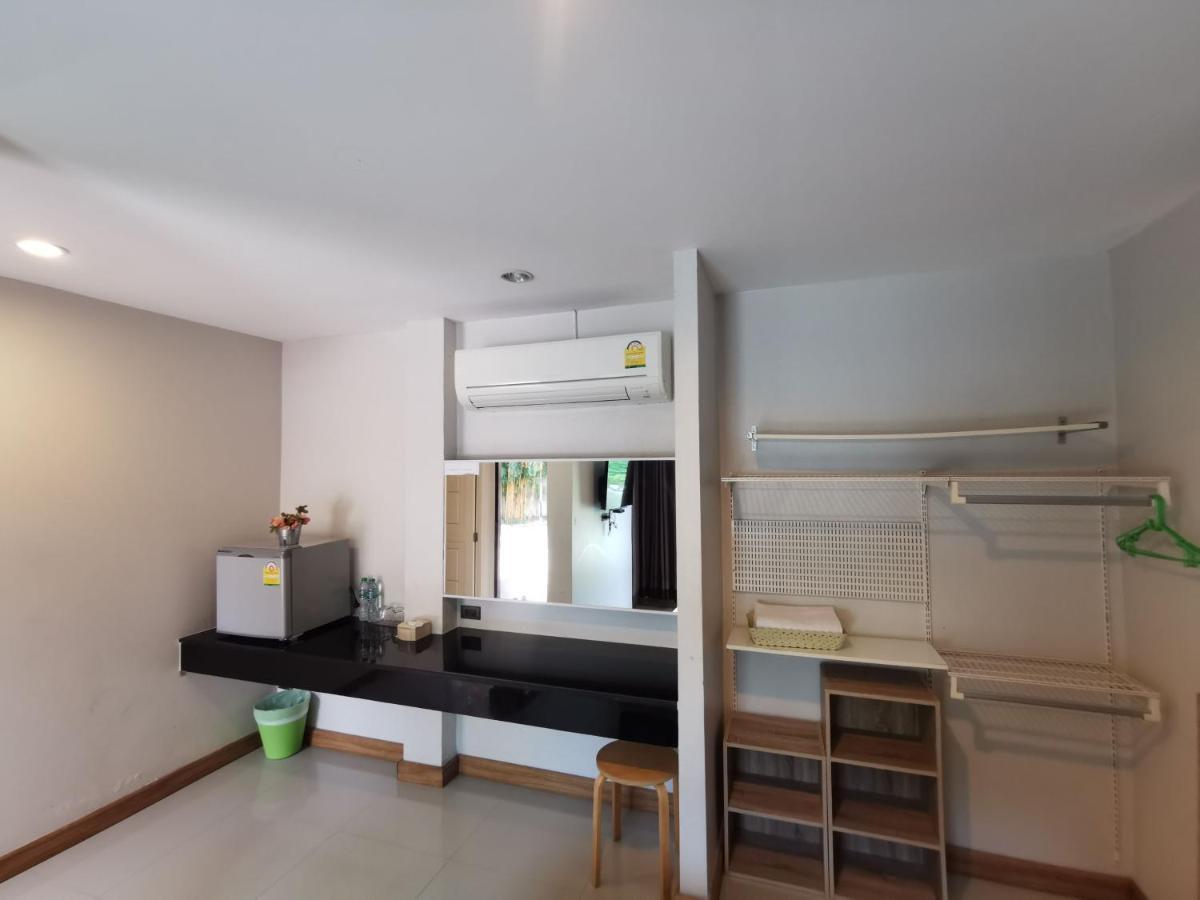 Smile Resort Sriracha Si Racha Buitenkant foto